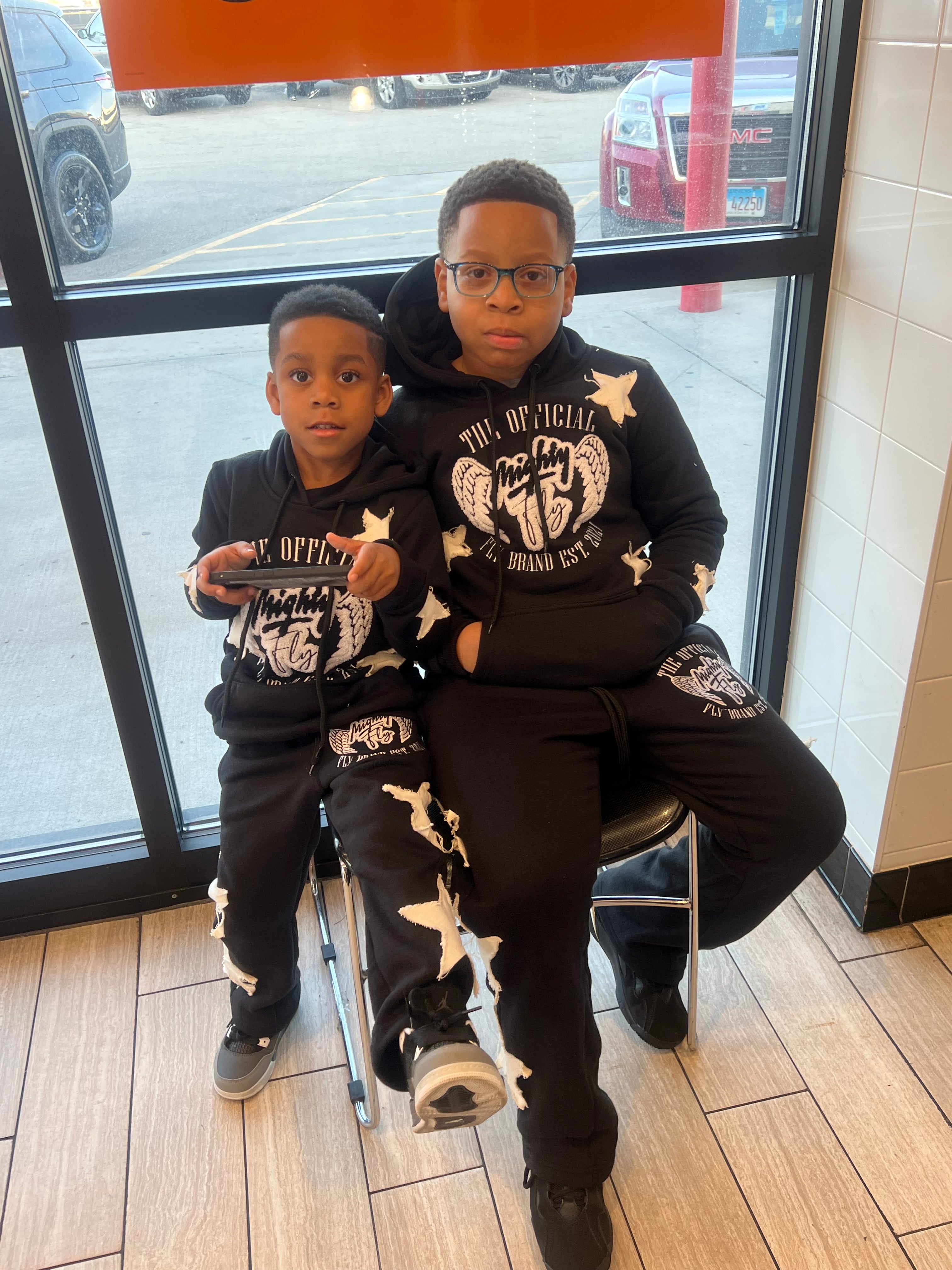Mighty Fly Jogging Suit Black (stars)